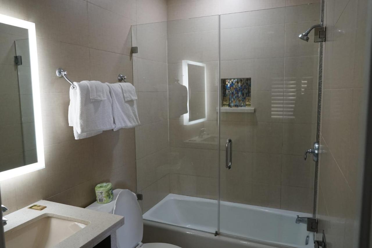 Avenue Motel Gardena Bagian luar foto