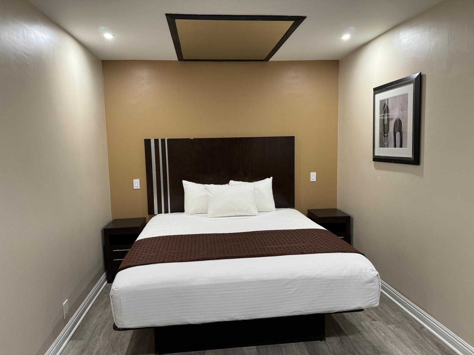 Avenue Motel Gardena Bagian luar foto